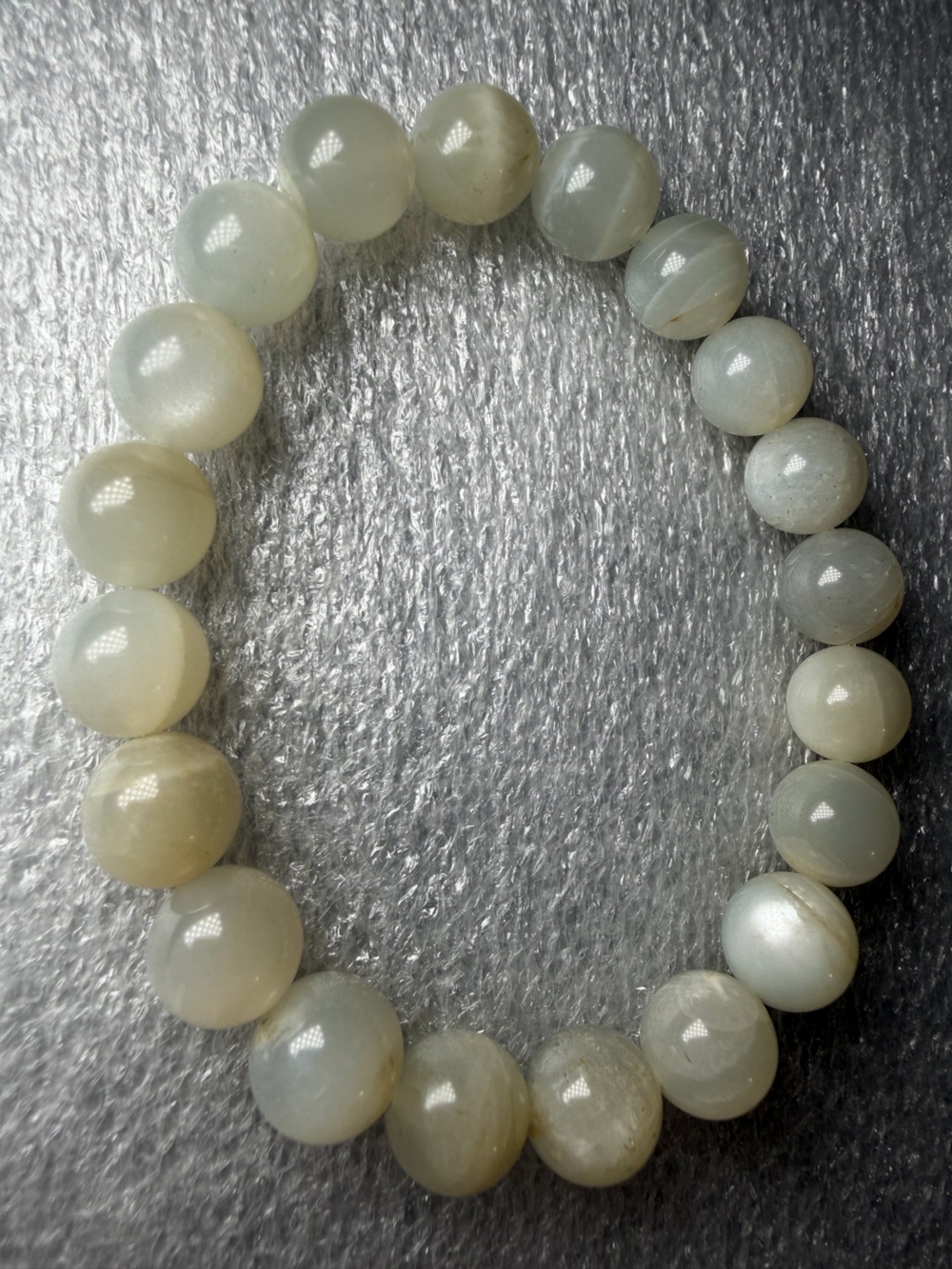 Gorgeous 10MM White Moonstone Natural Crystal Bracelet